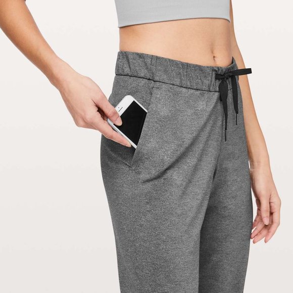 lululemon athletica Pants - NWT On The Fly Pant *31" Heathered Black